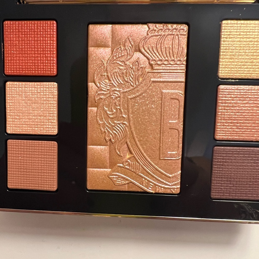 Bobbi Brown Luxe Eye & Cheek Palette - INCANDESCENT GLOW - 2022 Holiday Edition